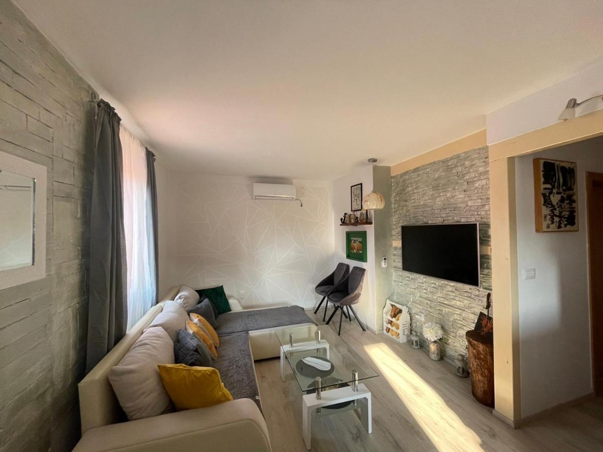 First Choice Apartment Nerezine Luaran gambar
